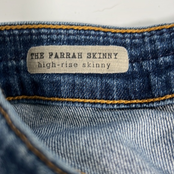 AG The Farrah Skinny - high rise. Size 31R - Picture 5 of 6